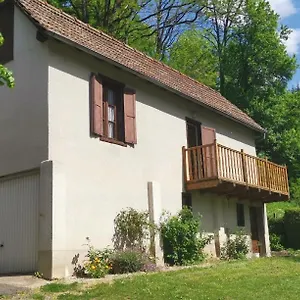 Maison D'hôte, Gîte, La Maisonnette Vic-sur-Cère